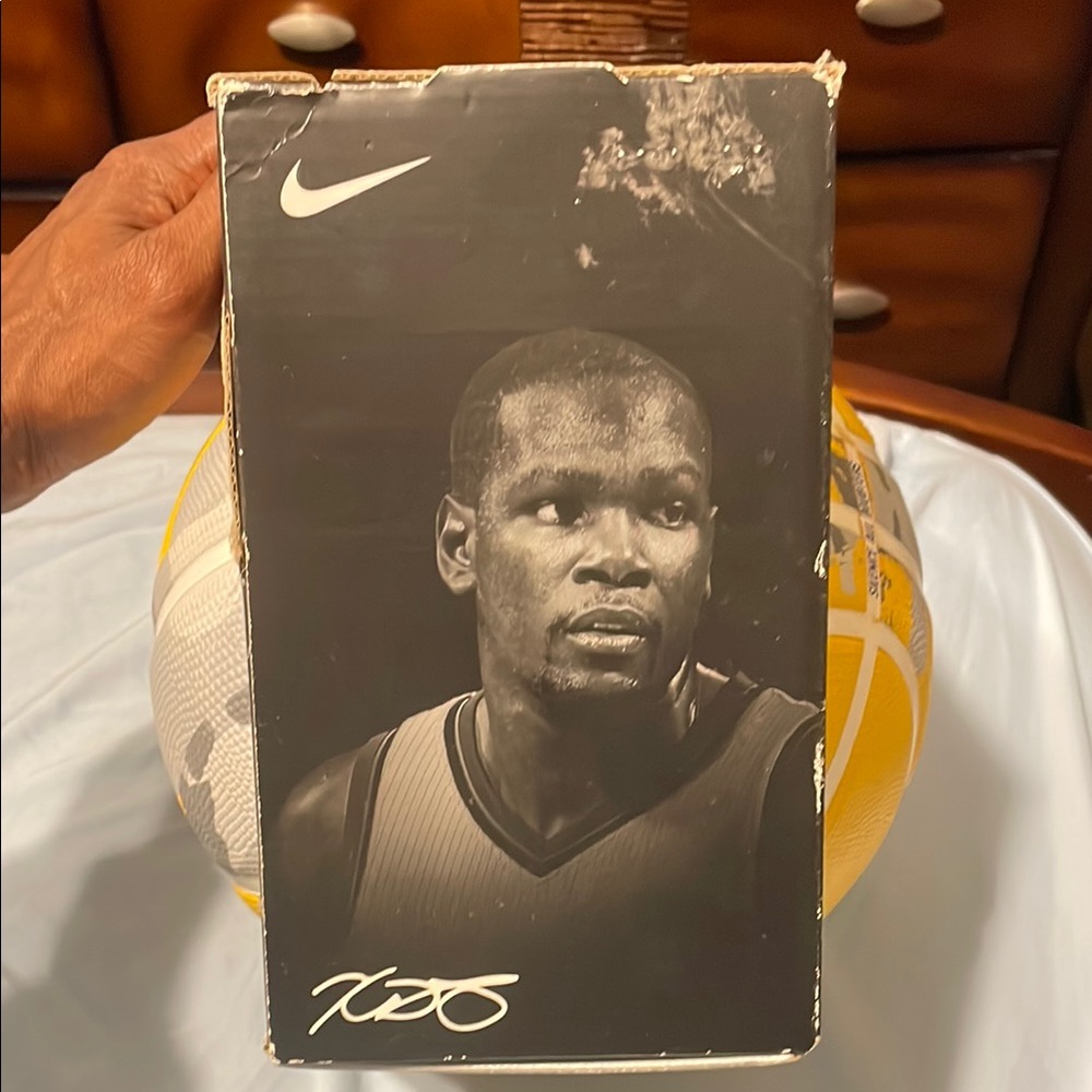 Nike BASKETBALL KEVIN DURANT